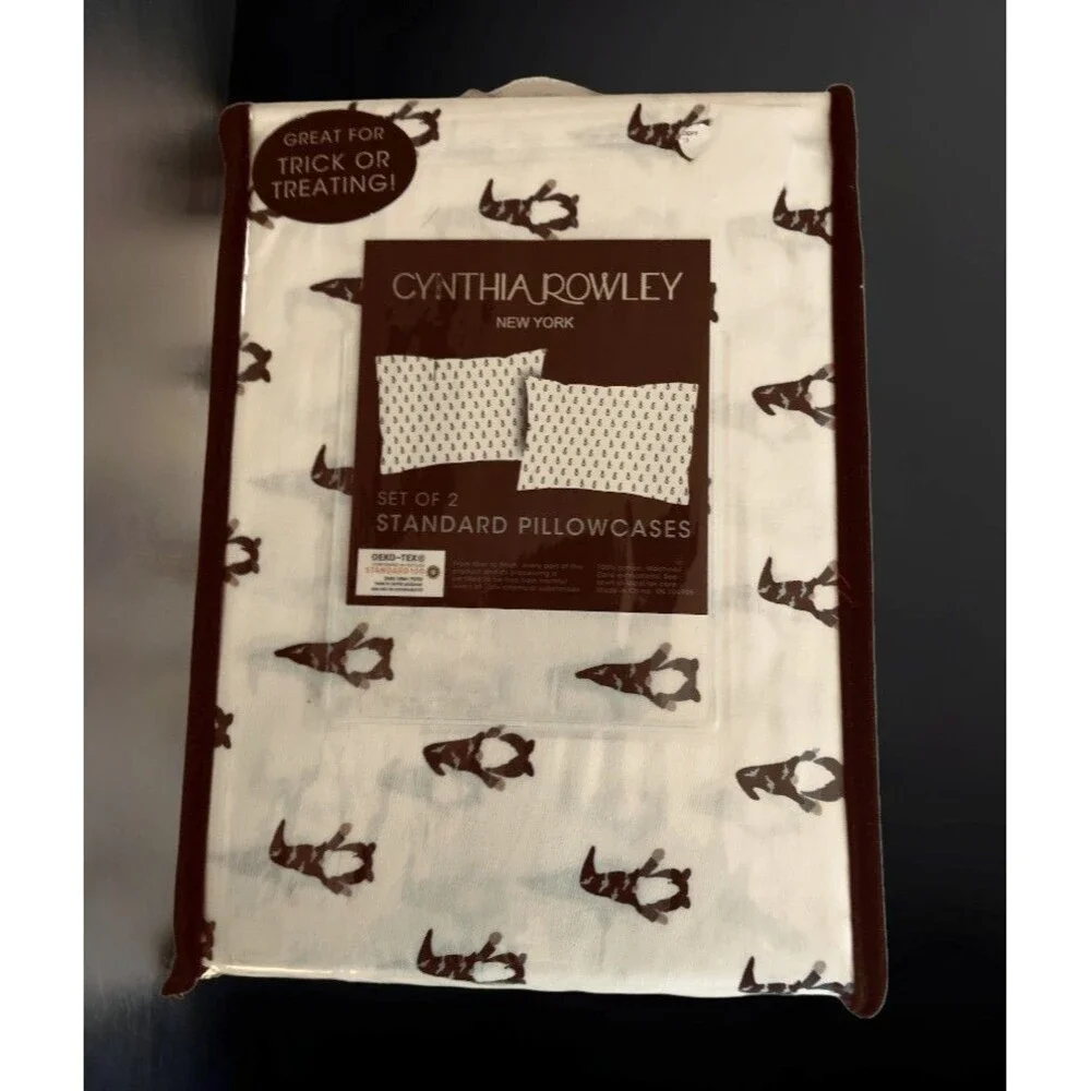 Cynthia Rowley Halloween Standard Pillowcases Gnomes Bats Cotton White Set Of 2
